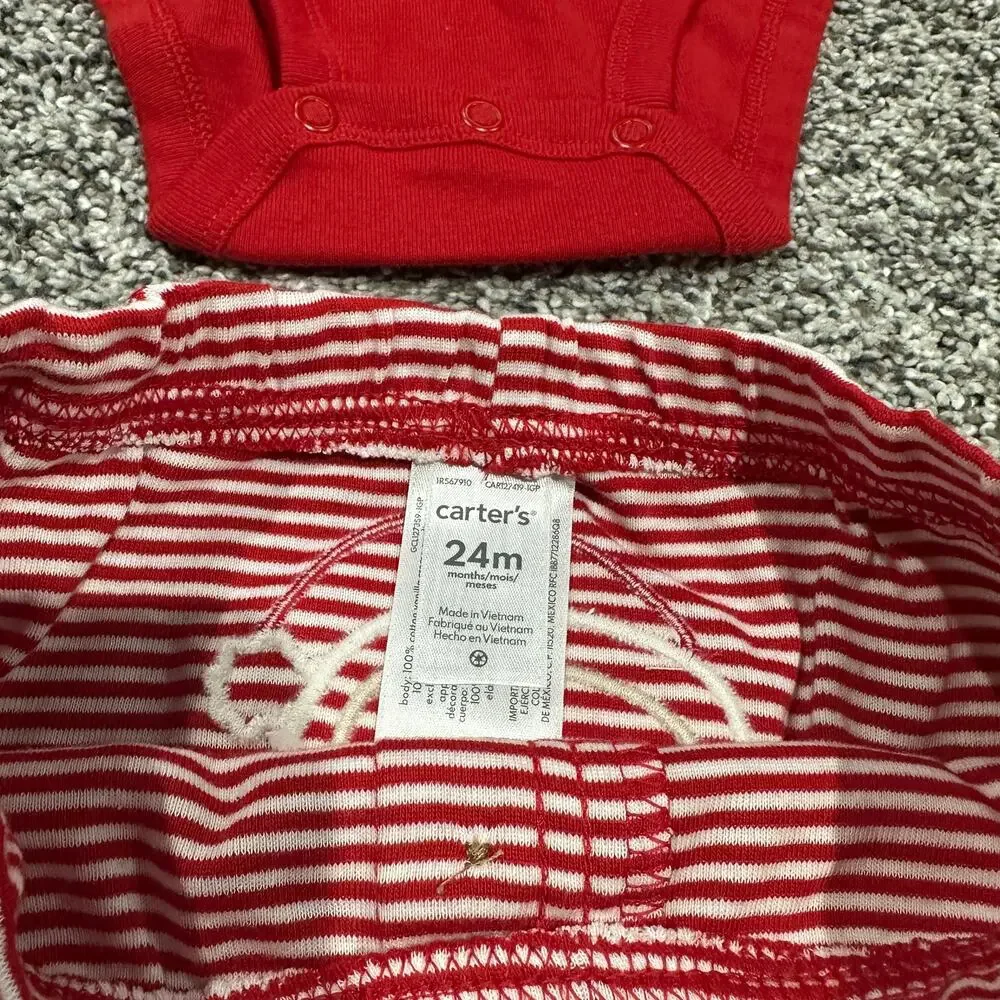 New with tags! Carter's My Very First Christmas 2 piece Set, Santa, 24 months - Picture 7 of 8
